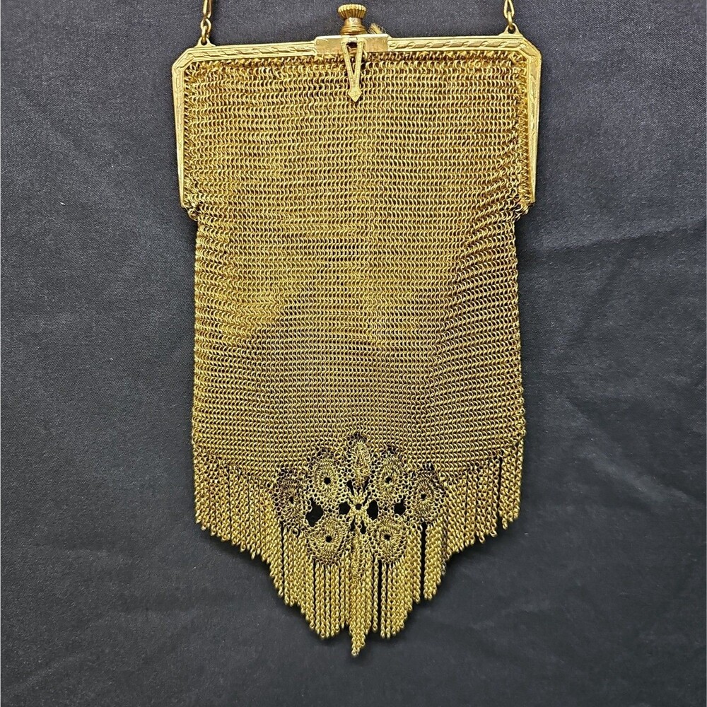 Vintage Small Whiting & Davis Mesh Purse With Design And Original Lining